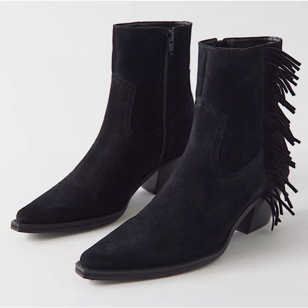 NWOB Coconuts by Matisse Jane western booties